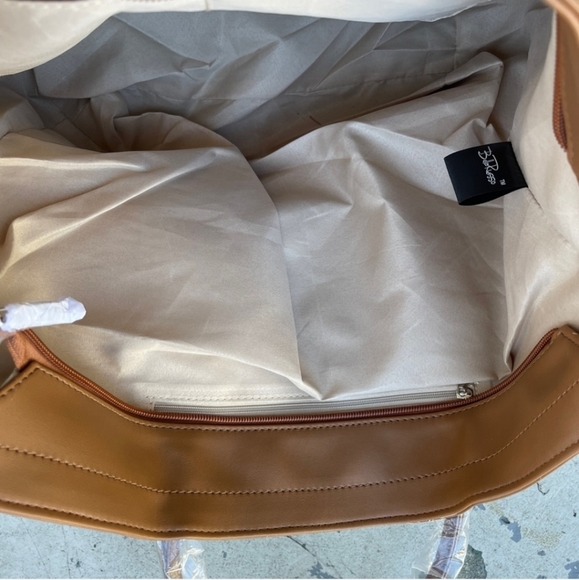 NWT Bella Russo faux leather tote brown/tan lots of room for stuff - Picture 5 of 8